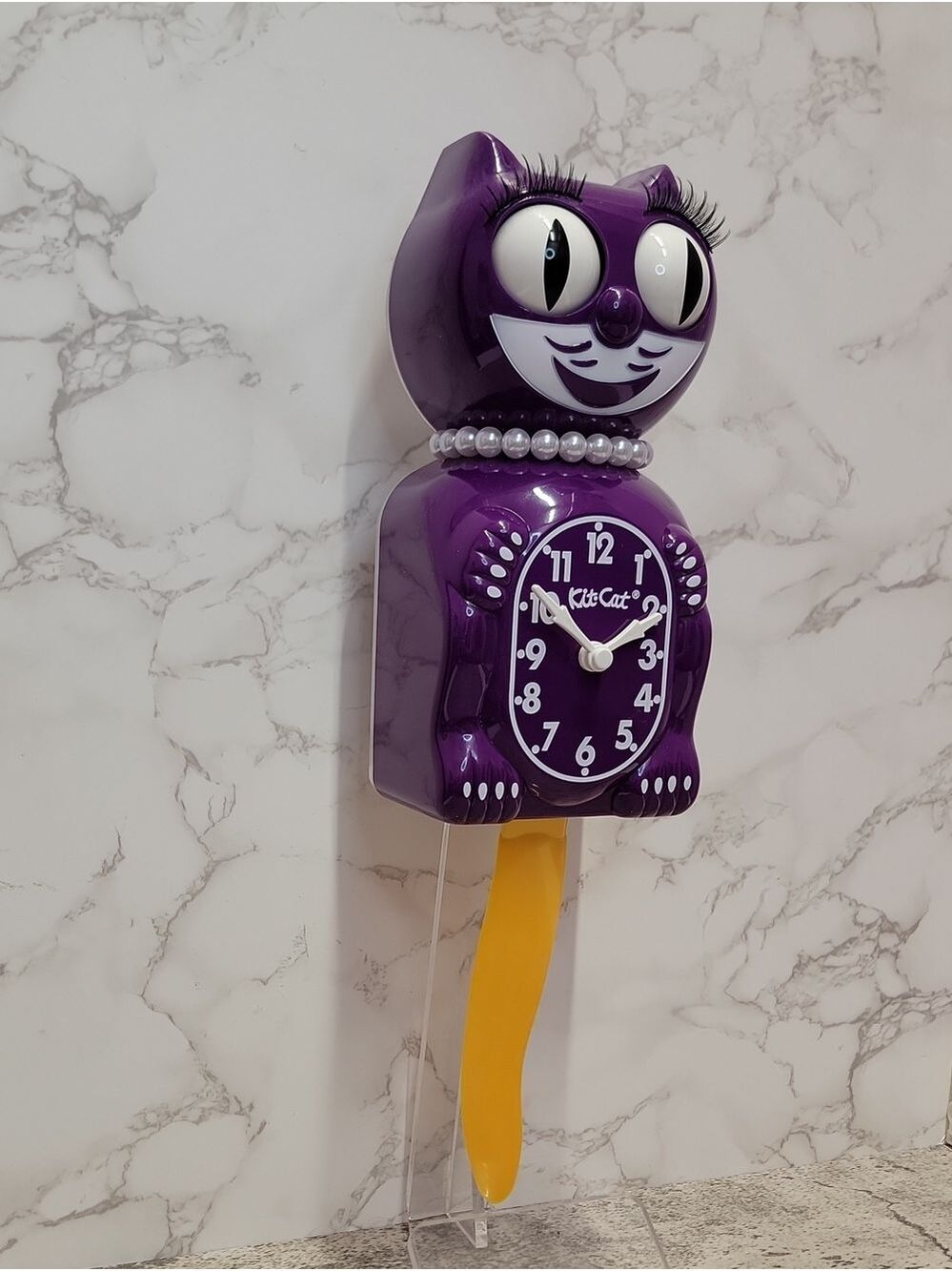 Boysenberry Gold Lady KIT-CAT CLOCK KAT KLOCK - Picture 3 of 6
